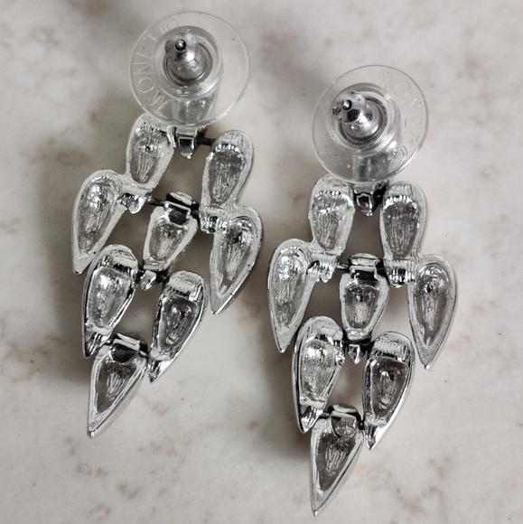 🇨🇦 Vintage Monet cascade chandelier earrings - Picture 11 of 14